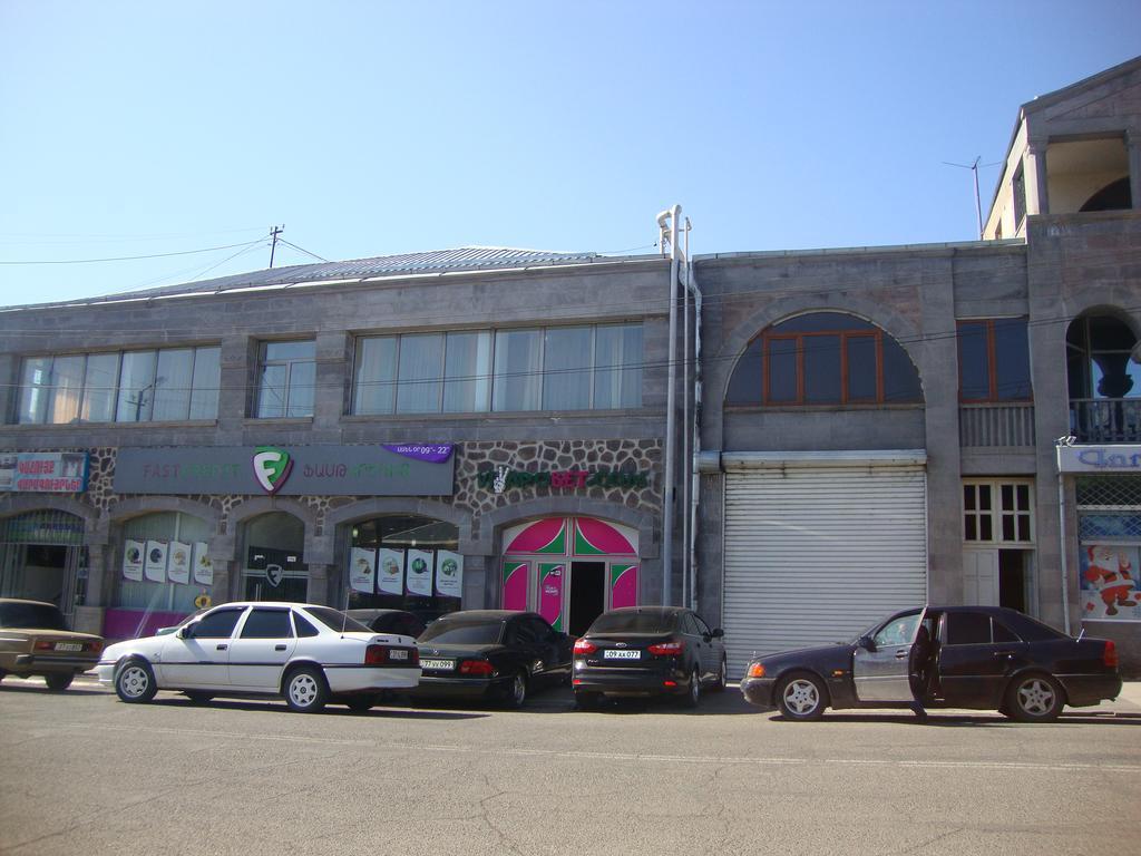 Hotel Mira Goris Bagian luar foto