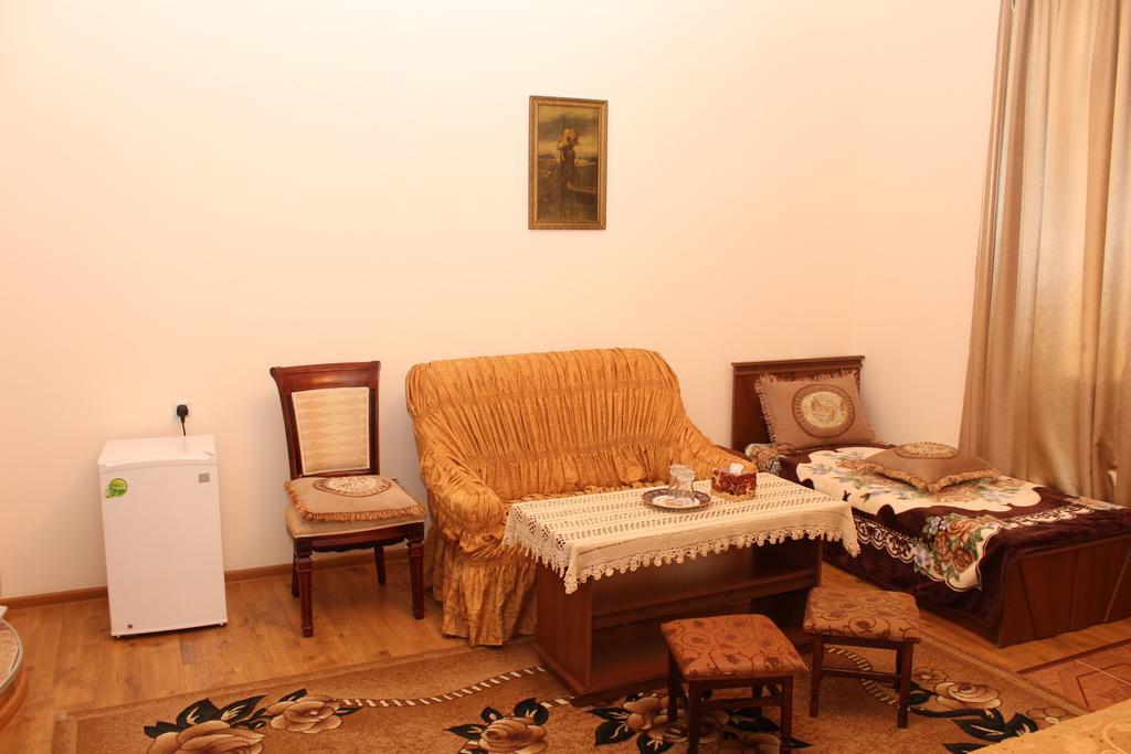 Hotel Mira Goris Bagian luar foto