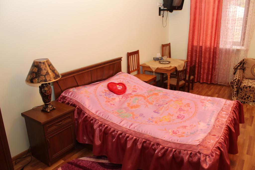 Hotel Mira Goris Bagian luar foto
