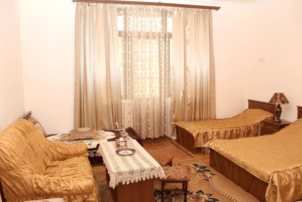 Hotel Mira Goris Bagian luar foto