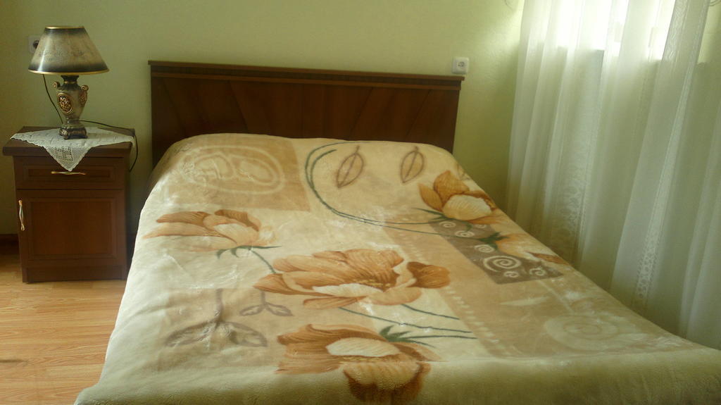 Hotel Mira Goris Ruang foto