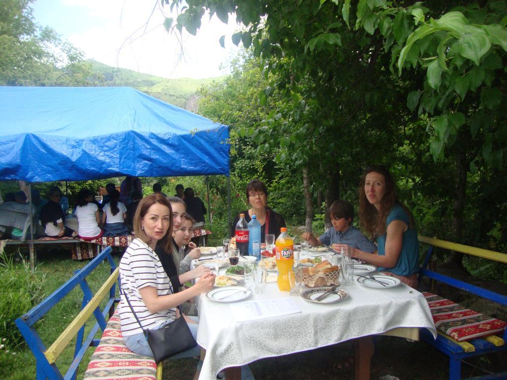 Hotel Mira Goris Bagian luar foto