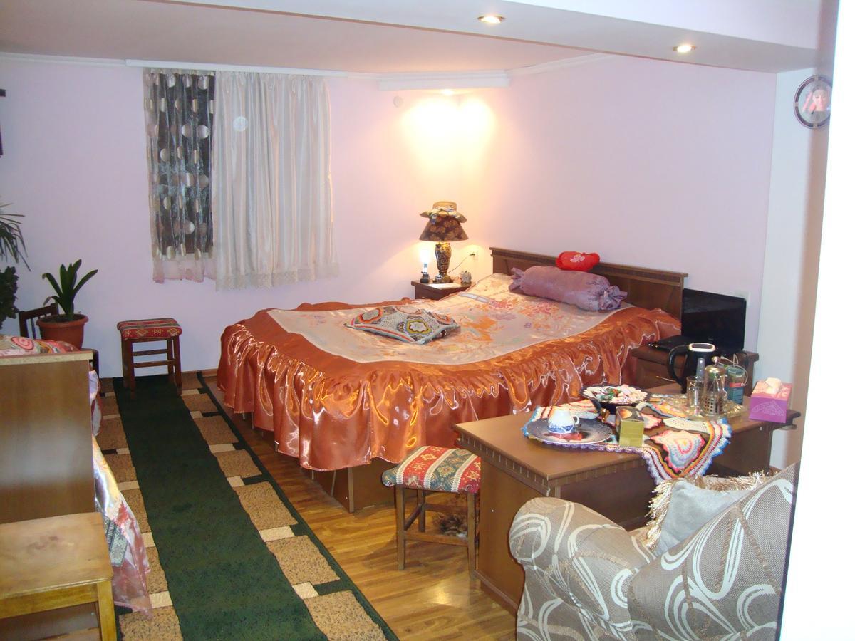 Hotel Mira Goris Bagian luar foto